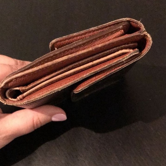 VINTAGE Louis Vuitton Elsie Trifold Wallet-100% AUTHENTIC-SALE!! - Picture 4 of 8